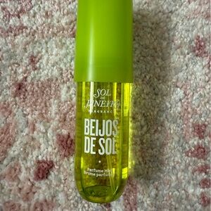 Sol de Janeiro Beijos de Sol Mist - Yellow and Green